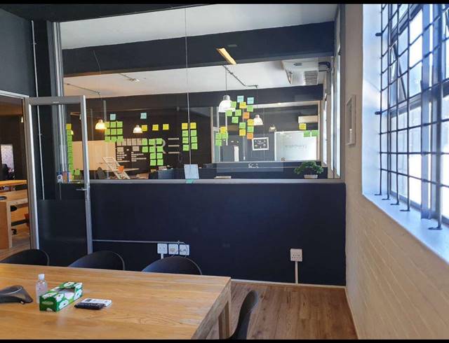 850M² OFFICE FOR SALE IN WOODSTOCK